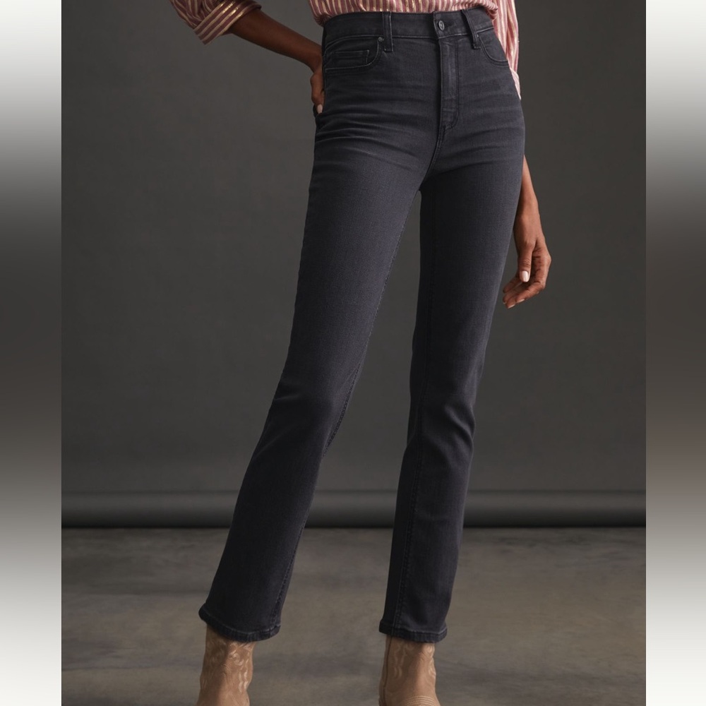 Paige Cindy high-rise straight jeans, in black. Size 26. In perfect condition!